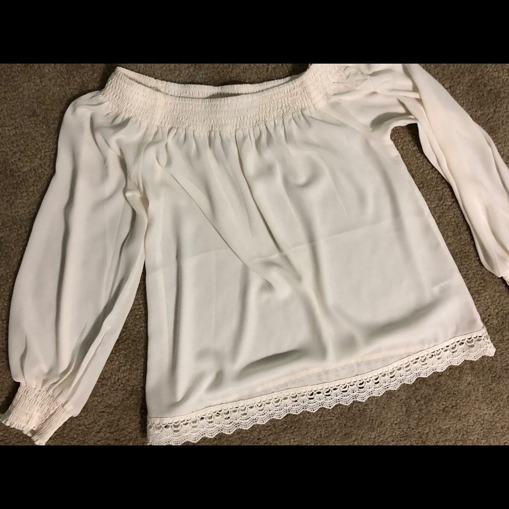 Express Off The Shoulder Top - Picture 3 of 3